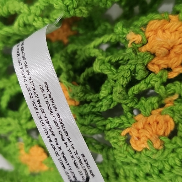 Free People Open Knit Crochet Skull Cap Beanie Hat Green w Orange Flowers - Picture 7 of 10